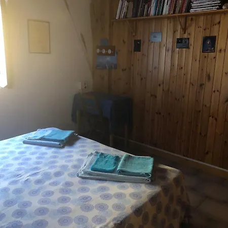 Casa Tipica Eoliana Sulla Spiaggia Nera Di Appartamento
