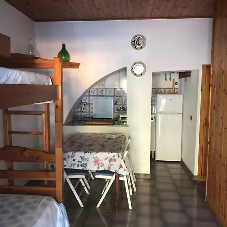 Casa Tipica Eoliana Sulla Spiaggia Nera Di * Rinella