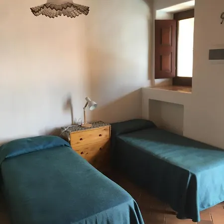 Casa Tipica Eoliana Sulla Spiaggia Nera Di Rinella